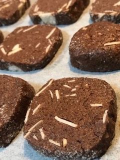 アーモンドココアのアイスボックスクッキー-レシピのメイン写真