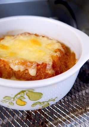 簡単オニオングラタンスープ-レシピのメイン写真