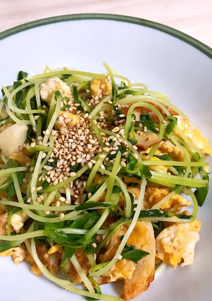 豆苗ちくわ卵の簡単炒めもの-レシピのメイン写真