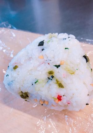 お茶漬け海苔とわかめのおにぎり-レシピのメイン写真