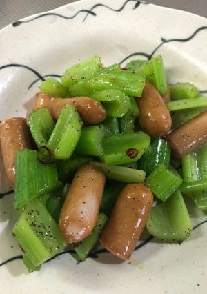 セロリの炒め物-レシピのメイン写真