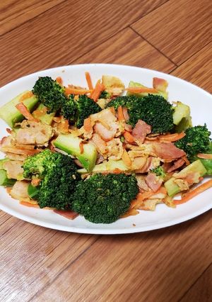超簡単！ブロッコリーのカレーマヨ炒め-レシピのメイン写真