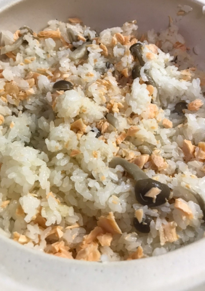 鮭とえのきの炊き込みご飯-レシピのメイン写真