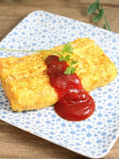 簡単!たっぷりもやしのチーズオムレツ-レシピのメイン写真