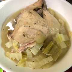 炊飯器で簡単！丸鶏と白菜のスープ-レシピのメイン写真