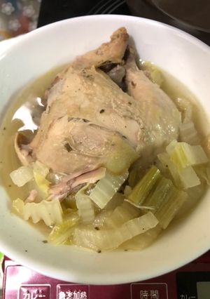 炊飯器で簡単!丸鶏と白菜のスープ-レシピのメイン写真