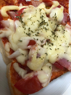 簡単 食パンピザ-レシピのメイン写真