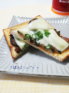茄子の焦がしバター醤油トースト-レシピのメイン写真