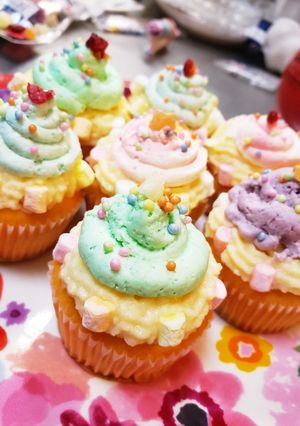 簡単手間なし映えデコカップケーキ♪-レシピのメイン写真