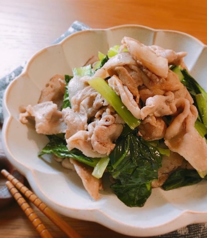 簡単美味しい♪豚肉と小松菜のダシ炒め-レシピのメイン写真