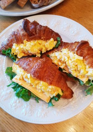 クロワッサン 玉子 チーズサンド-レシピのメイン写真