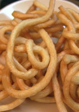 *サクサクおやつ*うどんの素揚げ*-レシピのメイン写真