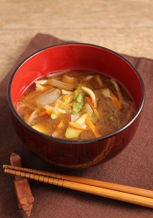 免疫力アップ！長生き味噌汁☆たっぷり舞茸-レシピのメイン写真