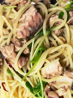 サバ缶ぺぺロンチーノパスタ-レシピのメイン写真