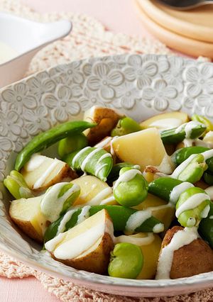 新じゃがと春豆のヨーグルトソースがけ-レシピのメイン写真