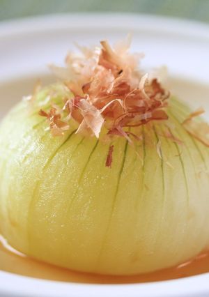 レンジでチン！丸ごと玉ねぎのおかかのせ-レシピのメイン写真