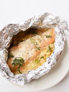 新玉で【鮭のホイル焼き(味噌マヨ)】-レシピのメイン写真