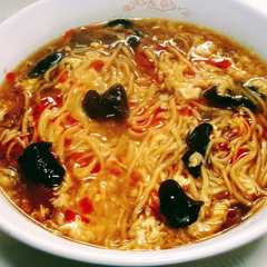 รูปของ 簡単！袋麺で作る酸辣湯麺風