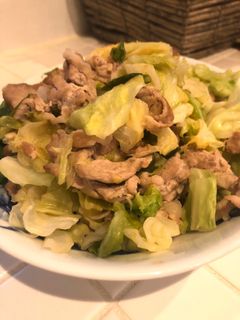 キャベツを楽しむ肉炒め-レシピのメイン写真
