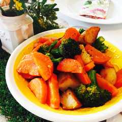 รูปของ あの店の味！？温野菜のバター風味♡