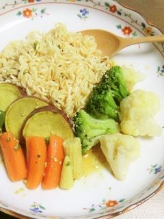 サッポロ一番と温野菜のあったかサラダ♡-レシピのメイン写真