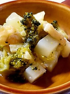 ブロッコリーの花蕾とじゃがいものトロ煮-レシピのメイン写真