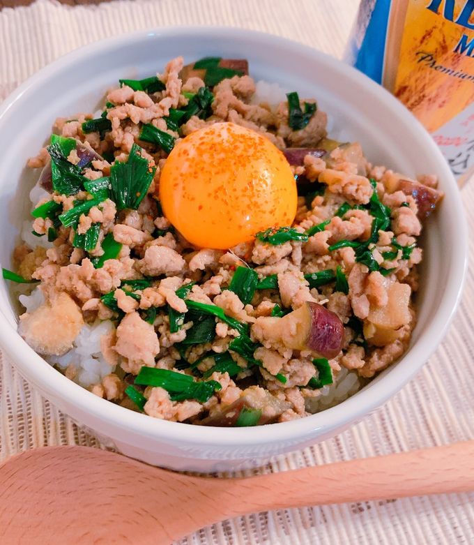 豚ひき肉とニラ・なすのそぼろ丼♡-レシピのメイン写真