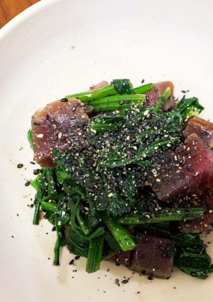 燻製マグロと青菜の黒胡麻和え-レシピのメイン写真