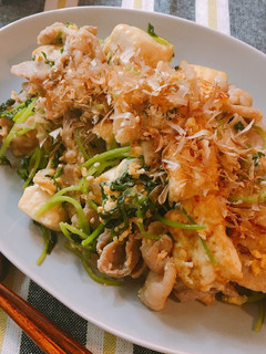 カサ増し★豆苗と豚肉のお豆腐チャンプルー-レシピのメイン写真