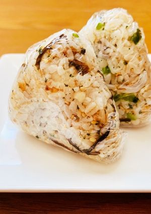 しらす塩昆布梅胡麻おにぎり-レシピのメイン写真