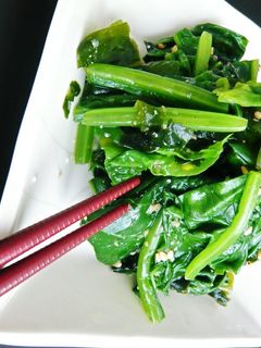 ○ほうれん草とわかめの胡麻和え○-レシピのメイン写真