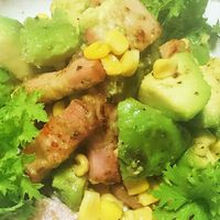 アボカド　ベーコン とろける食感☆アボカドベーコンエッグ | レシピサイトNadia