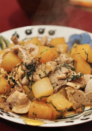 簡単コク旨♪豚肉と大根の大葉照り焼き-レシピのメイン写真