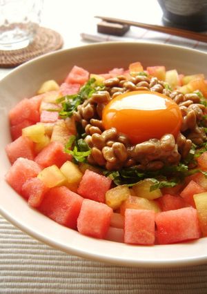 スイカ＆納豆のピリ辛サラダうどん-レシピのメイン写真