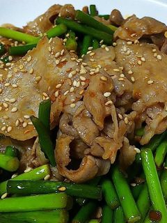 豚肉とにんにくの芽のピリ辛炒め-レシピのメイン写真