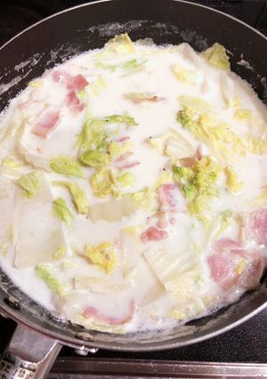 白菜とベーコンの牛乳スープ-レシピのメイン写真