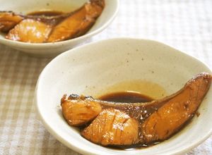 ぶりの煮つけ♪甘辛く煮てふっくら♪-レシピのメイン写真