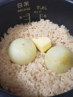 玉ねぎの炊き込みご飯-レシピのメイン写真