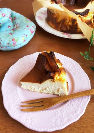 春スイーツ♡バニラホワイトチョコバスチー-レシピのメイン写真