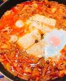 豚バラ軟骨とひよこ豆のキムチ煮込み