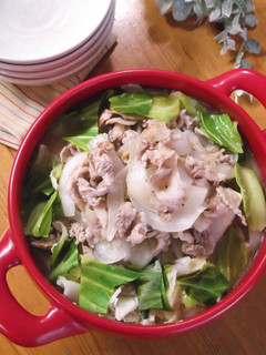 キャベツと豚肉の甘酒鍋-レシピのメイン写真