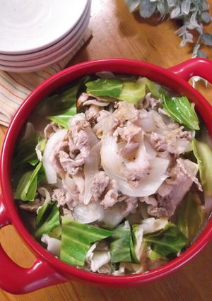 キャベツと豚肉の甘酒鍋-レシピのメイン写真