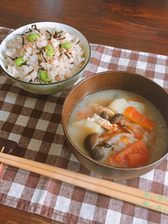 食べ応えOK!じゃがいもの豚汁-レシピのメイン写真