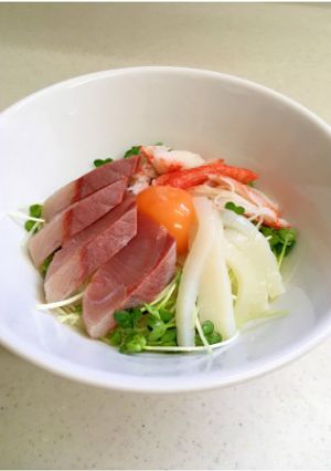 カイワレ大根で♡一人分の海鮮丼-レシピのメイン写真