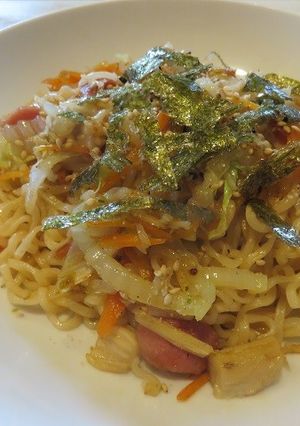 ごま味ラーメンアレンジ焼きそば-レシピのメイン写真