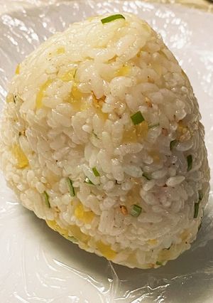 ごま油香るごま沢庵おにぎり-レシピのメイン写真