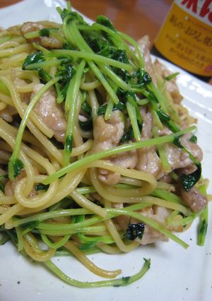味ぽんで♪豆苗と豚肉の焼きそば-レシピのメイン写真