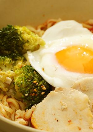 バランスよく食べる！インスタントラーメン-レシピのメイン写真