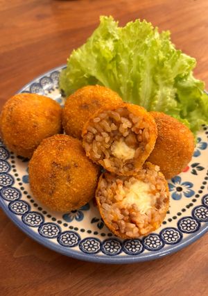 ミートソースで簡単ライスコロッケ-レシピのメイン写真