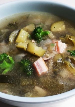 緑の野菜(小松菜ブロッコリー等)のスープ-レシピのメイン写真